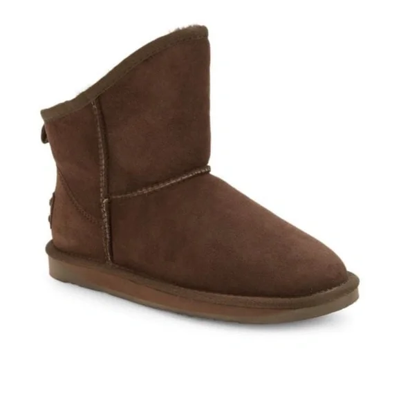 Cosy Xtra Sheepskin & Suede Short Snow Boots - Picture 2 of 6